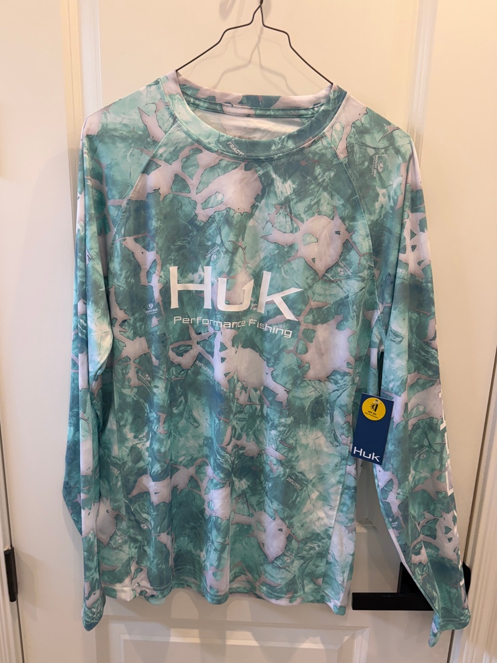 Huk Mossy Oak Fishing Shirt - Aqua and White Camo